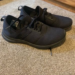 New balance size 8 black running shoes